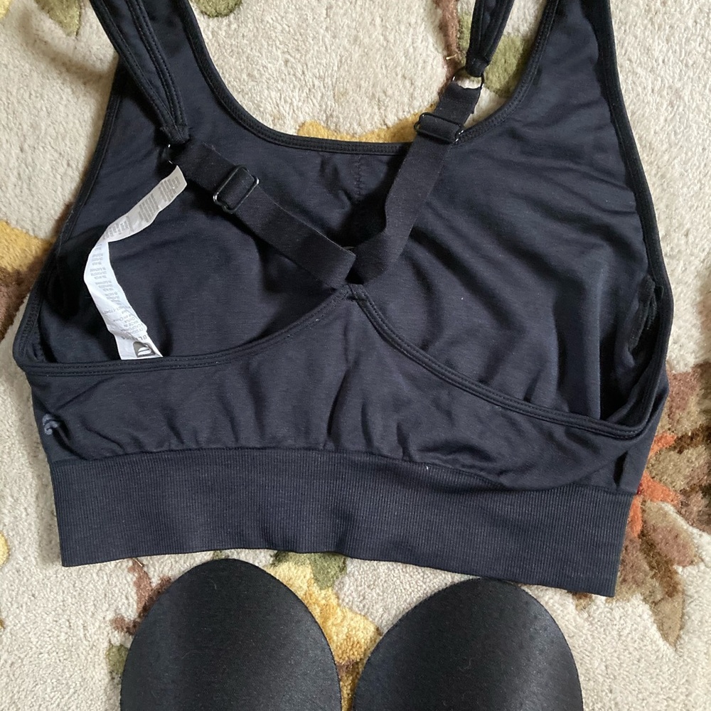 Fabletics sports bra